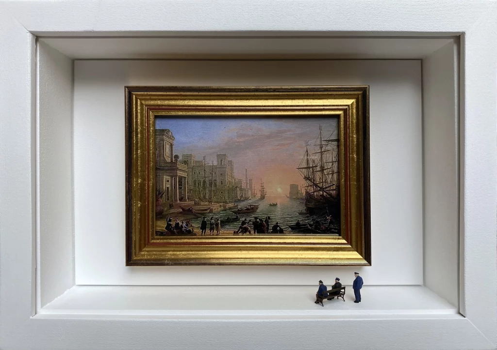 Three seagulls, Œuvre miniaturiste mettant en scène une scénette réalisée à partir d‘une image imprimée et de figurines en plastique. The work is displayed in a wooden and glass box, signed and numbered, limited edition 12, 30x20x7cm, Gaspard Mitz