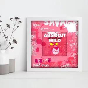 ABSOLUT PINK, Original work signed by Stéphane Gautier, limited edition of 20 copies, delivered with certificate of authenticity, 27 x 27 cm. White wood frame, Mixed media