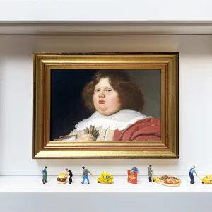 Gerard's breakfast, Œuvre miniaturiste mettant en scène une scénette réalisée à partir d‘une image imprimée et de figurines en plastique. L’œuvre est déployée dans une boite en bois et verre, signée et numérotée, édition limitée 12, 30x20x7cm, Gaspard Mitz