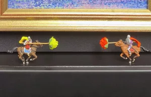 Box story Neon Knights
