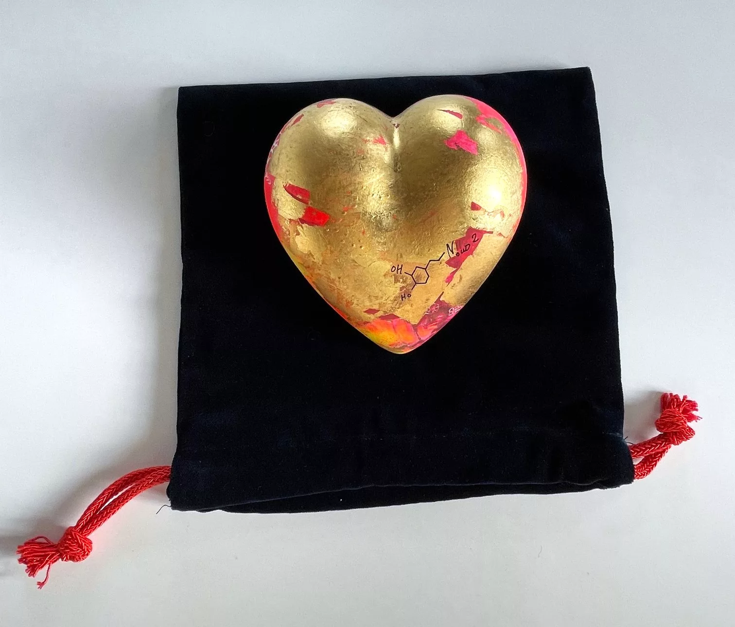 Spray your love I, Resin technique, paint and 24-carat gold leaf (3)