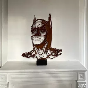 Sculpture Batman, acier oxydé sur socle, n° 1, 64x81x13cm, C215