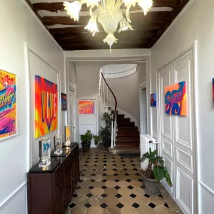 Queen Andrea à la galerie