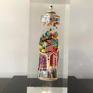 Spray Boogie Down Bronx de François Bel, verre acrylique et mixed media, 35x12x10 cm (2)