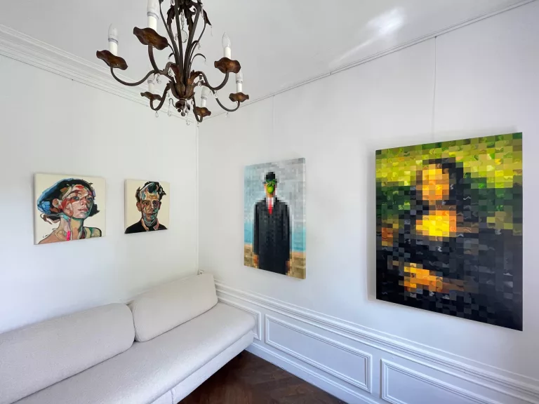 “Dans ta face” – The portrait gallery