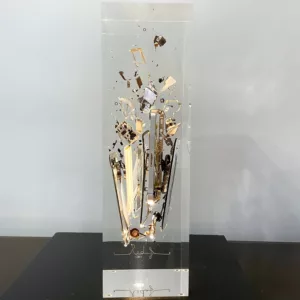 I phone by Francois Bel, 33x10x10cm, acrylic glass et iphone deconstruit (5)