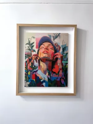 Mujer entre flores I