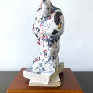 Manga Bear by Stéphane Gautier, folded manga pages in the shape of a teddy bear, 49x30x22cm, one-of-a-kind (2)