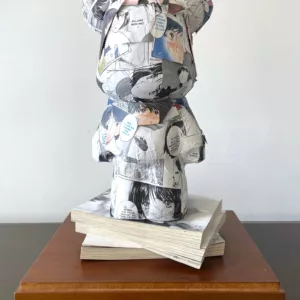Manga Bear by Stéphane Gautier, folded manga pages in the shape of a teddy bear, 49x30x22cm, unique piece (3)