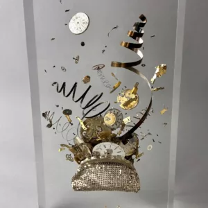 Le temps est le vrai luxe, 30x15x8cm, verre acrylique et montre gousset, Francois Bel (1)