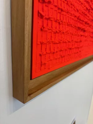 Bas relief abstrait orange