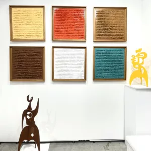 Le baiser jaune, 56 x 25 x 24 cm, metal découpé peint signée, Antonine de Saint Pierre (1)